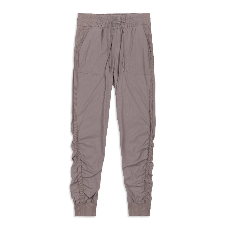 pocket practical pants -Beyond The Studio Jogger - Resale