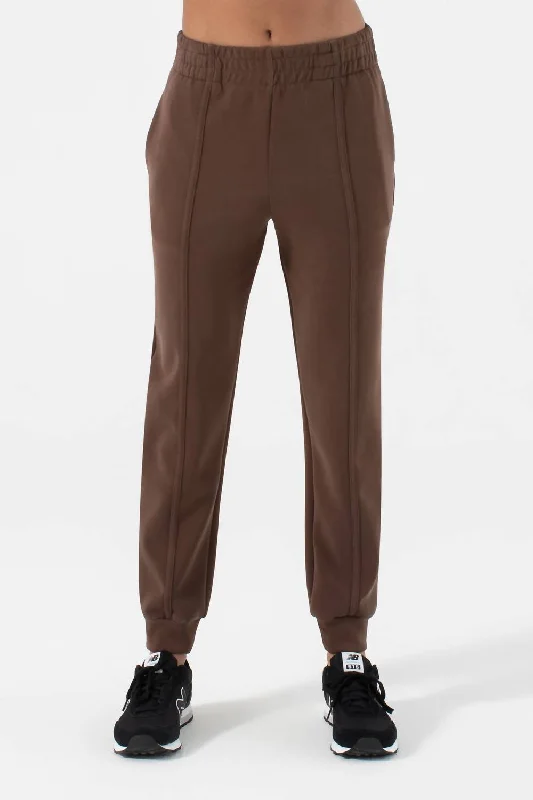 cotton blend pants -Yuki Sleek Jogger In Chocolate